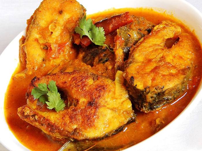 Bengali Fish Curry - Macher Jhol - Kolkata's Traditional Dishes